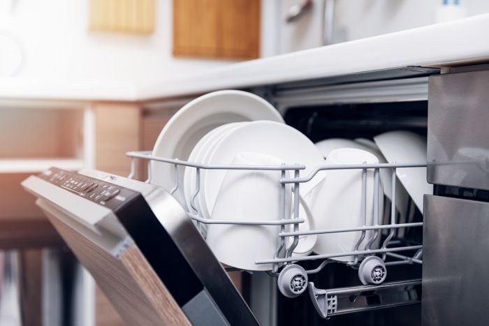 10 Things You Should Never Put in Your Dishwasher